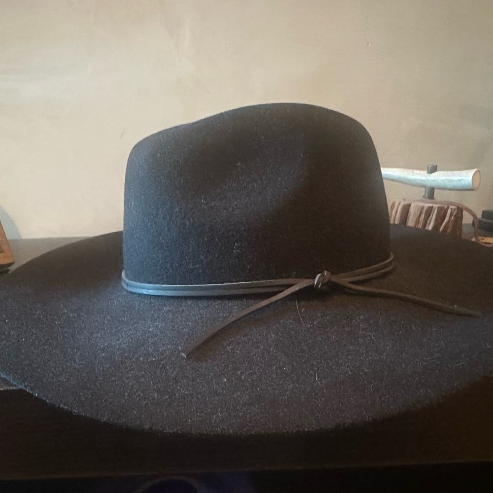 Pristine Phenix 100% Wool Cowgirl Hat- 30% off - Picture 2 of 3